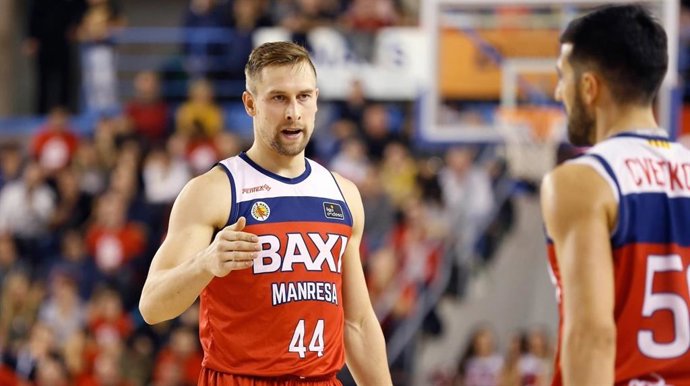 El alero lituano del BAXI Manresa Deividas Dulkys, en un partido en el Nou Congost