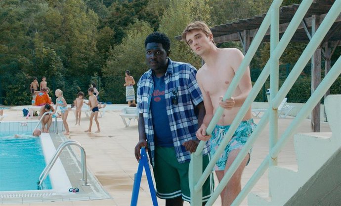 Fotograma de la película francesa '¡Al abordaje!', de Guillaume Brac, que abrirá la 58 edición del FICX