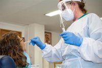 Sanidad fija que los positivos dados de alta guarden al menos 14 días de cuarentena