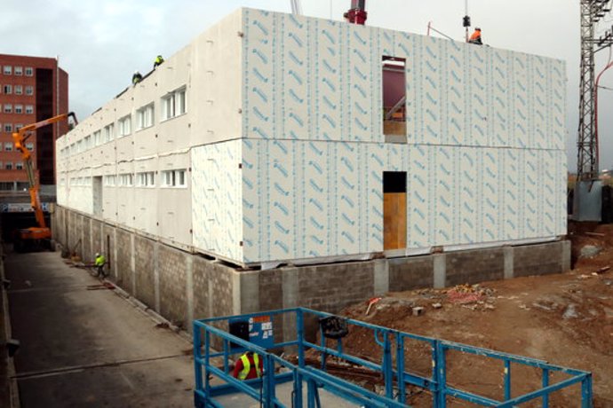 Pla general dels treballs de construcció de l'edifici annex a l'Hospital Universitari Arnau de Vilanova de Lleida, el 13 de novembre del 2020. (Horitzontal)