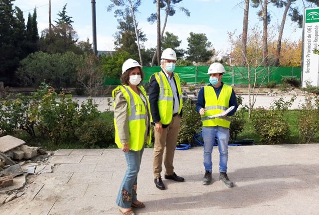 Visita a las obras de Salud Responde