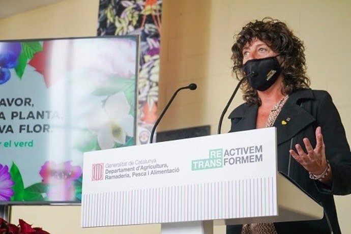 La consellera Teresa Jord anuncia una campaña para promover el consumo de la flor y planta ornamental.