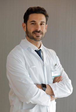 El doctor Alberto Aliaga, del Quirónsalud Sagrado Corazón de Sevilla