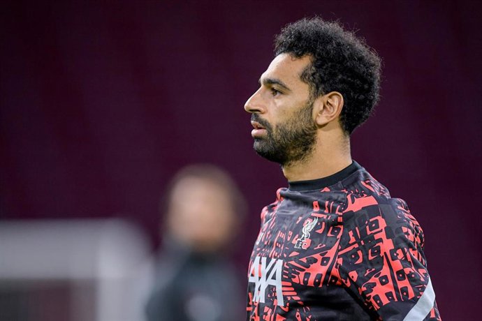Mohamed Salah, en un calientamiento con el Liverpool