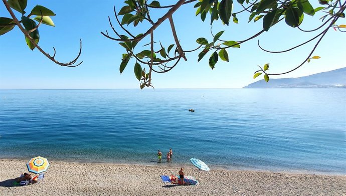 Playa de la Costa Tropical