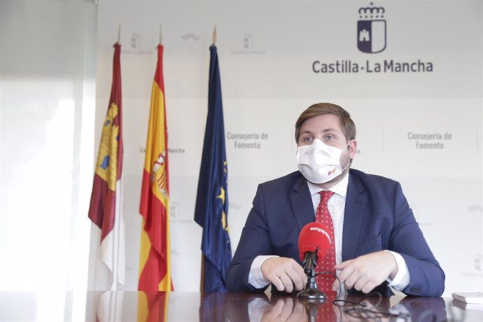 El consejero de Fomento del Gobierno de Castilla-La Mancha, Nacho Hernando, en una entrevista con Europa Press