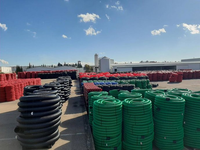 Plásticos Revi Conduits recibe una ayuda de Diputación de 370.000 euros para instalarse en La Carolina.
