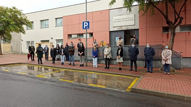 Minuto de silencio por el crimen machista del viernes