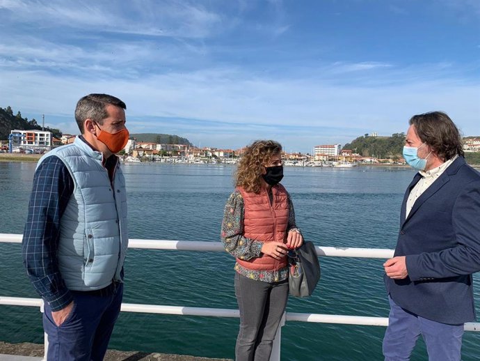 Susana Fernández, en el centro