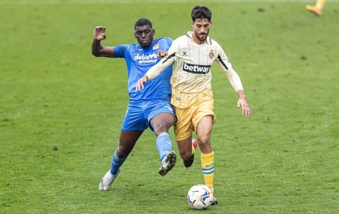 Espanyol y Fuenlabrada empatan a un gol en el estadio Fernando Torres