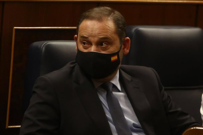 El ministro de Fomento, José Luis Ábalos, durante la segunda parte del pleno de Debate de totalidad del Proyecto de Ley de Presupuestos Generales del Estado para el año 2021, en el Congreso de los Diputados, Madrid, (España), a 11 de noviembre de 2020.