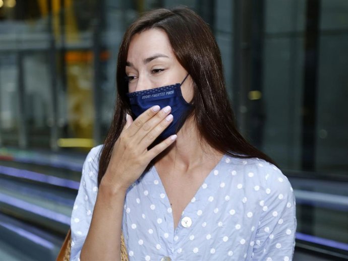 Adara Molinero y Rodri Fuertes regresan de sus vacacines en Ibiza muy cariñosos