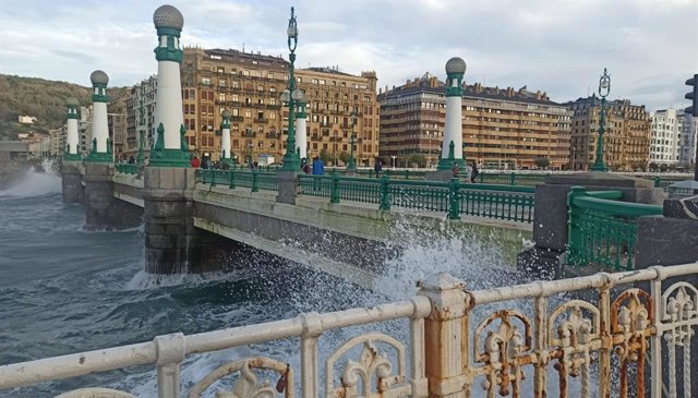 Olas en San Sebastián