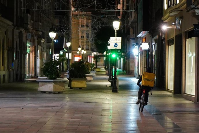 Un trabajador de Glovo