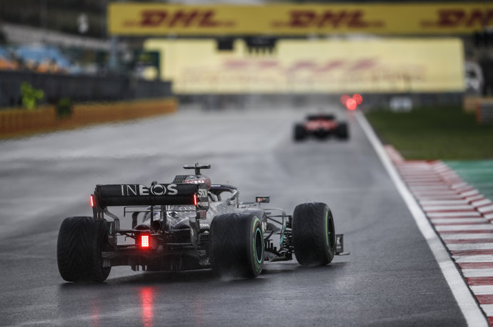 44 HAMILTON Lewis (gbr), Mercedes AMG F1 GP W11 Hybrid EQ Power+, action during the Formula 1 DHL Turkish Grand Prix 2020, from November 13 to 15, 2020 on the Intercity Istanbul Park, in Tuzla, near Istanbul, Turkey - Photo Antonin Vincent / DPPI