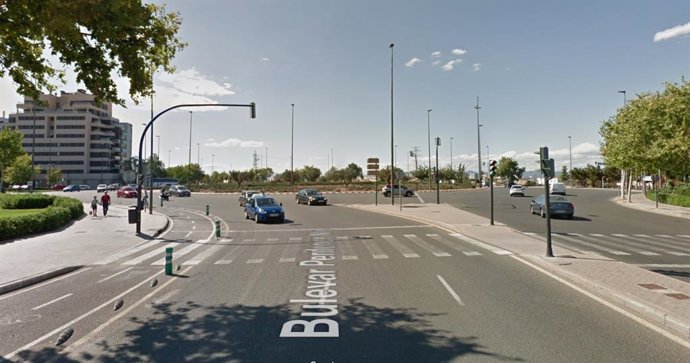 Rotonda de la avenida Alfauhir de Valncia, lugar donde se han producido el accidente