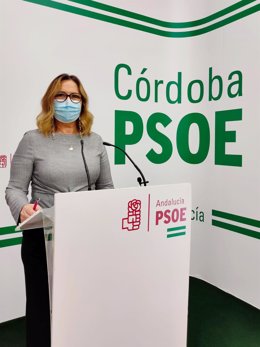 La senadora del PSOE por Córdoba María Ángeles Luna, en la sede de su partido, foto de archivo
