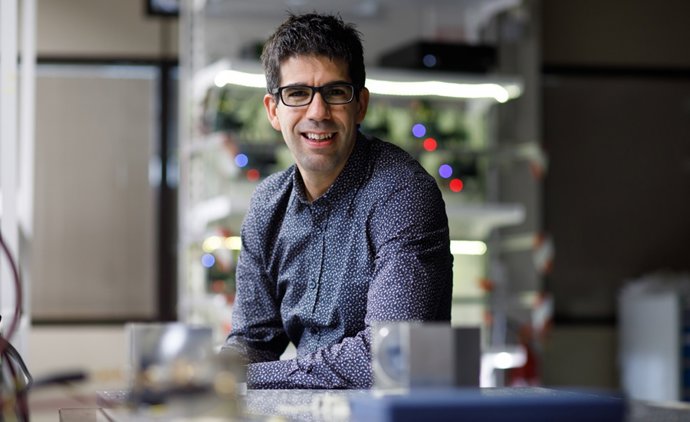 Miguel Beruete Díaz, investigador principal de la UPNA participante en el proyecto europeo 'Miracle'