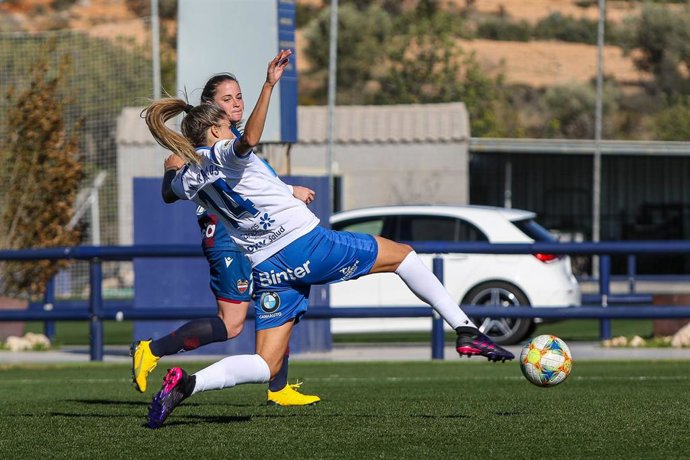 Natalia Ramos durante un partido de la UD Granadilla Tenerife Egatesa