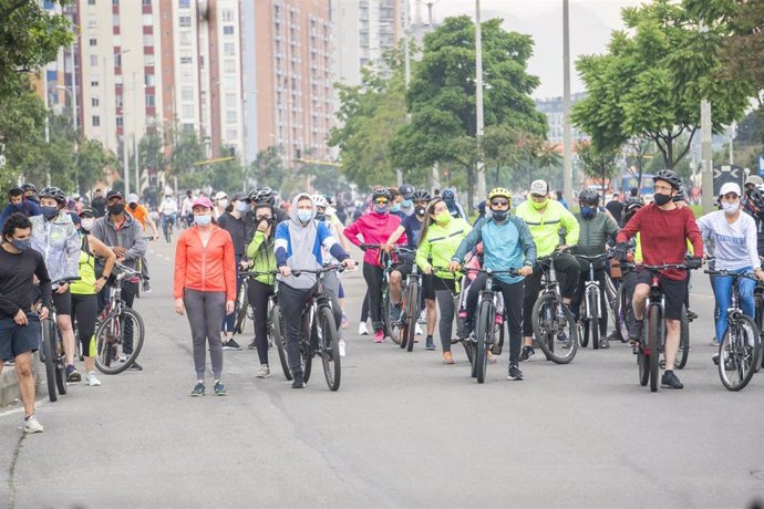 Marcha ciclista celebrada en Bogotá, Colombia.