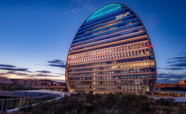 Sede de BBVA en Madrid, edificio La Vela.