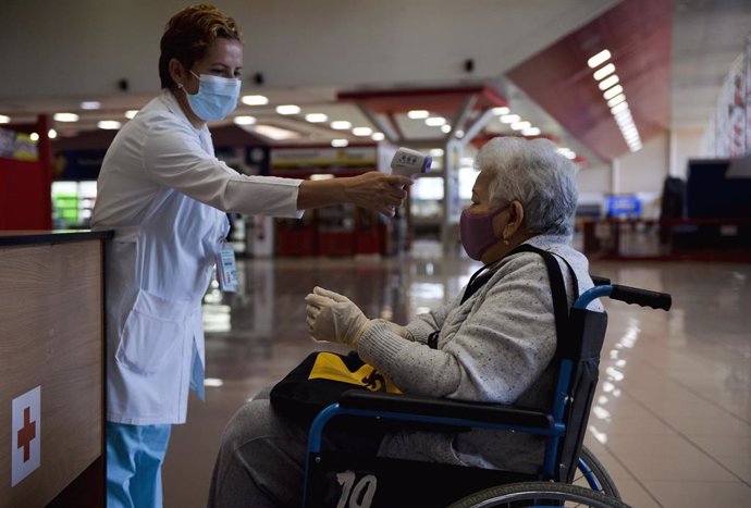 Medidas sanitarias en el Aeropuerto Internacional José Martí de La Habana