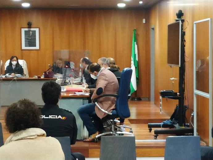 Juicio con jurado en Málaga a una mujer acusada de dejar morir a su bebé