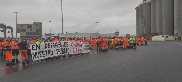 Protesta de los trabajadoes de estiba del Puerto de Bilbao