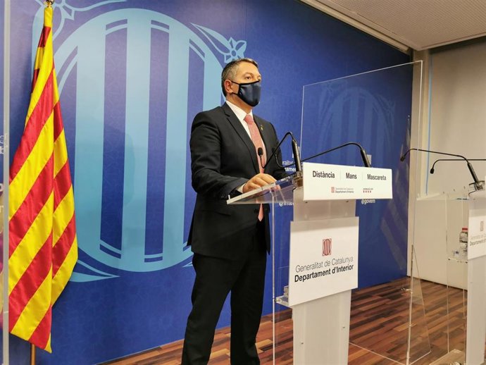 El conseller de Interior, Miquel Smper, en rueda de prensa telemática desde el Departamento el 29 de octubre de 2020.