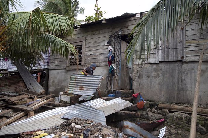 Preparativos frente al huracán 'Iota' en Puerto Cabezas, Nicaragua