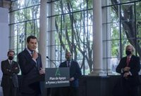 Andalucía activa una ayuda de 1.000 euros a 80.000 hosteleros, comerciantes, taxistas y feriantes afectados por el Covid