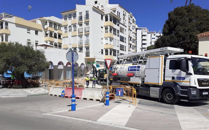 Málaga.- El Ayuntamiento de Estepona ejecuta otras cuatro actuaciones para renovar la red de alcantarillado 