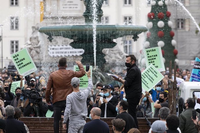 Protestas contra las restricciones por el coronavirus en Lisboa