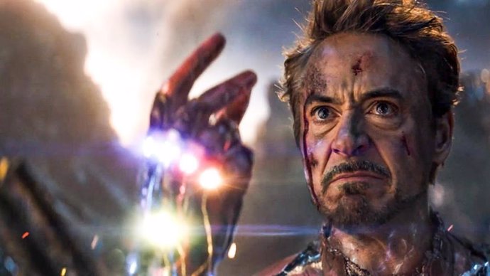 Robert Downey Jr (Iron Man) vuelve a enfundarse el guantelete del infinito