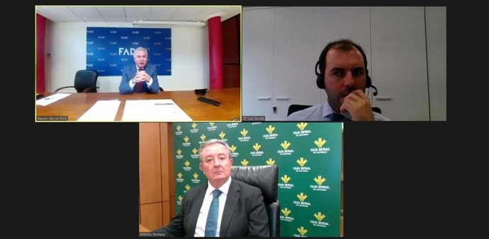 Webinar 'Fondo Europeo de Recuperación: Claves para no perderse', en el que participan Belarmino Feito (presidente de FADE) y Antonio Romero, director general de Cajja Rural de Asturias.