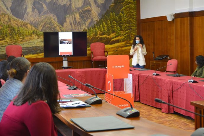 Presentación de la 'app' turística 'Teneguía'