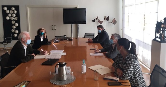 El alcalde de Logroño y el secretario general del PSOE La Rioja han repasado los Presupuestos de La Rioja para la capital.