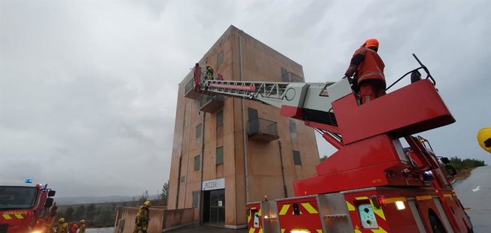 Curso de formación de bomberos del Sepei de la Diputación de Cáceres en una foto de archivo
