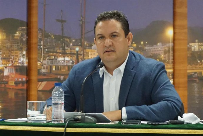 El alcalde de Arona, José Julián Mena