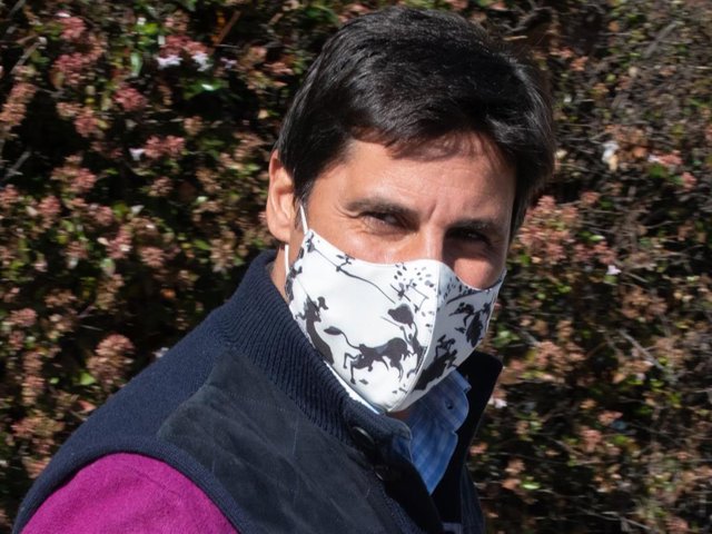 Francisco Rivera se ha pronunciado tras la entrevista de Kiko confirmando que los trajes que les legó Paquirri a él y a Cayetano siguen en Cantora