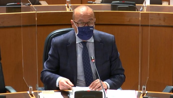 El consejero de Educación, Cultura y Deporte del Gobierno de Aragón, Felipe Faci.