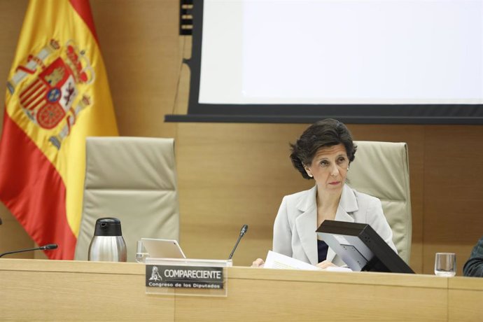María José De la Fuente, presidenta del Tribunal de Cuentas, compareciendo en el Congreso