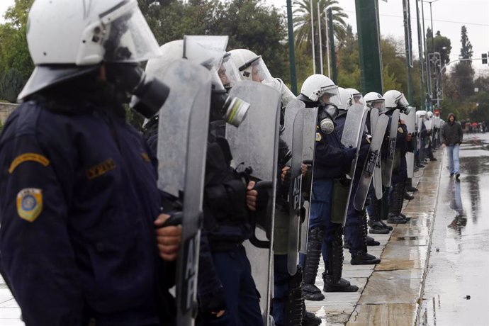 Policía antidisturbios en Grecia