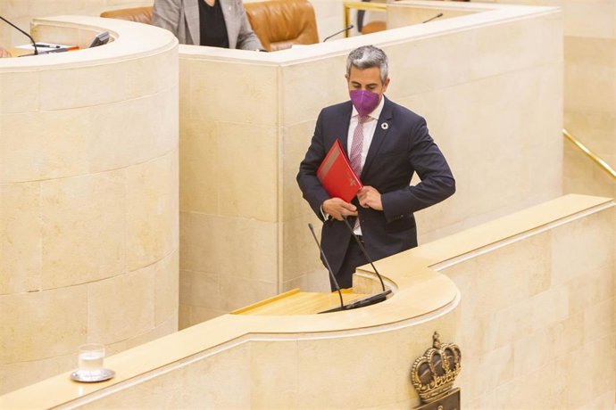 Pablo Zuloga presenta los presupuestos de su Consejería en el Parlamento