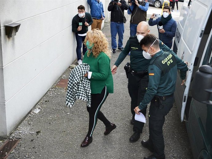 Comparecencia de la acusada por el crímend el cráneo de Cstro Urdiales, en el Juzgado de Instrucción