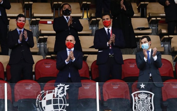 Palco de autoridades del Estadio de La Cartuja con motivo del partido España-Alemania
