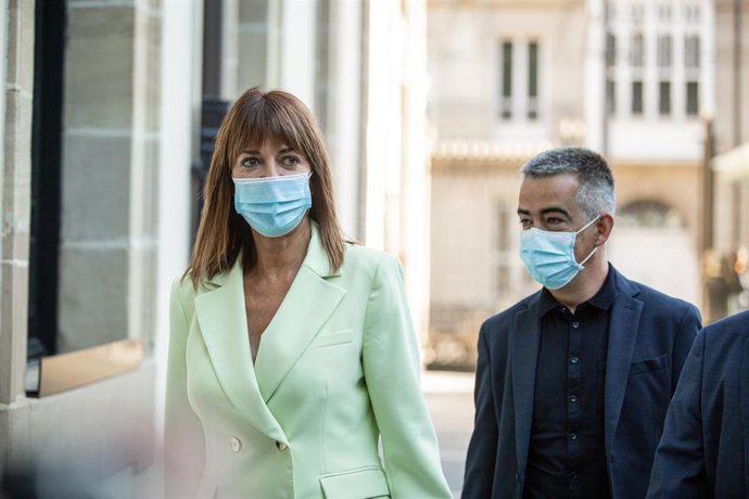 La secretaria general del PSE-EE, Idoia Mendia, se dirige al Parlamento Vasco