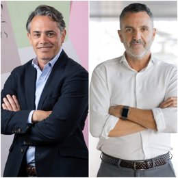 David Sáez, director de Nuevo Negocio de Facebook en España y Portugal, (izq) y Javier Jiménez, director general de Lanzadera (dcha.)