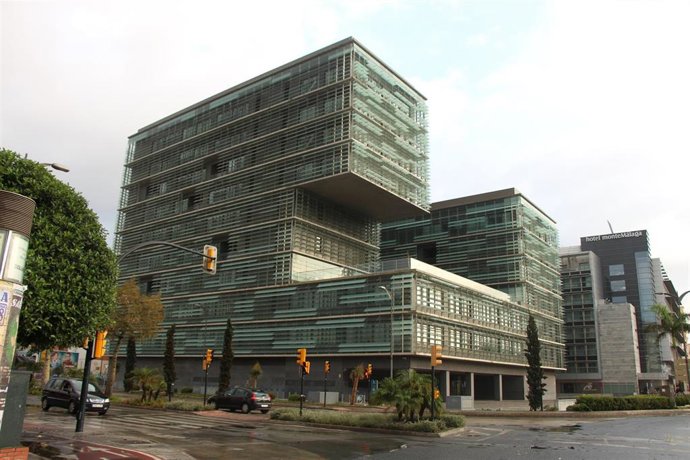 Edificio Usos Múltiples