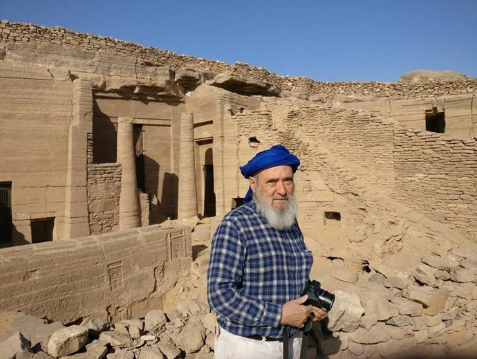 El catedrático emérito de la UGR Miguel Botella